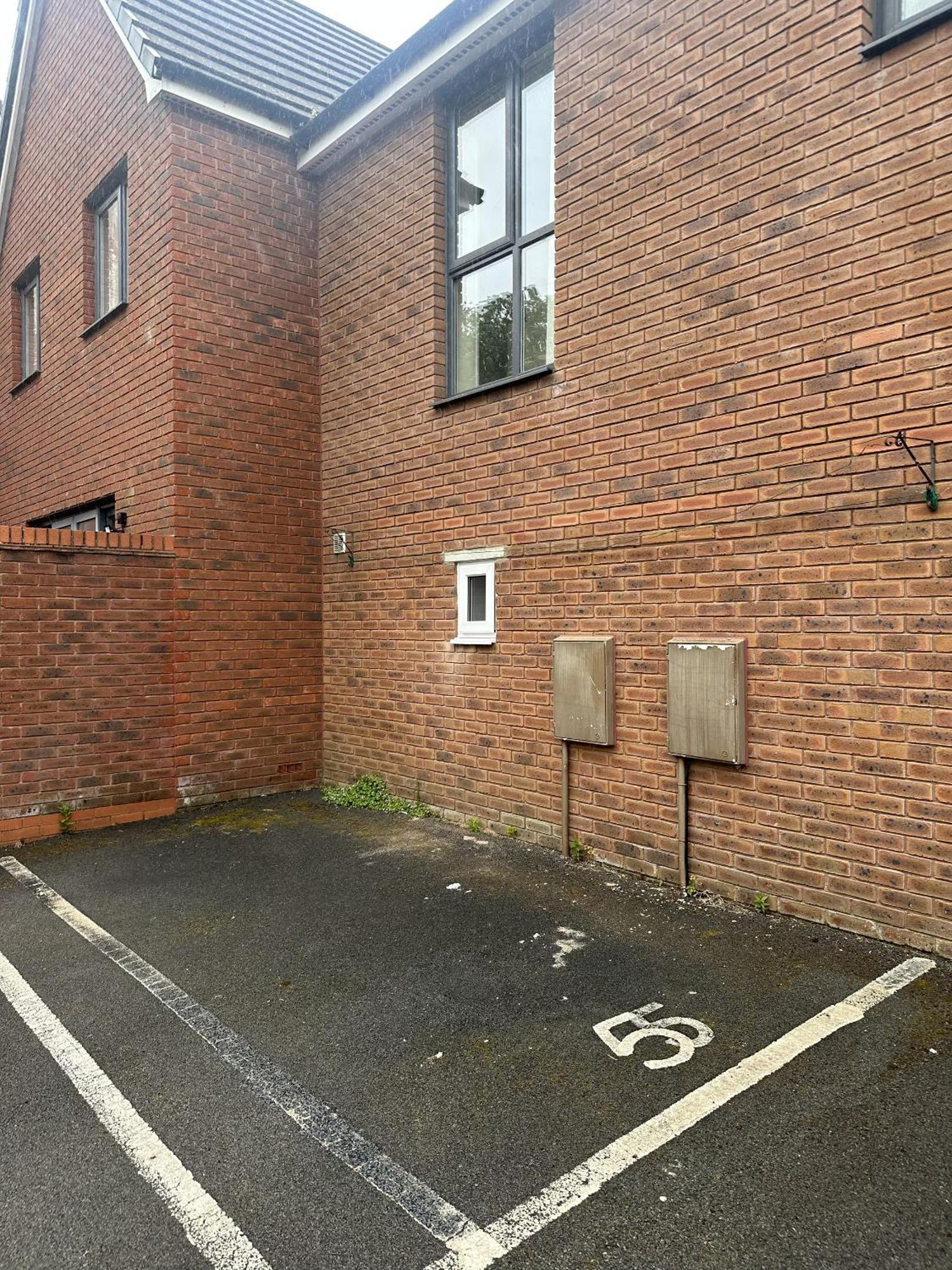 2 Bdr City Centre Apartment With Parking Cardiff Dış mekan fotoğraf